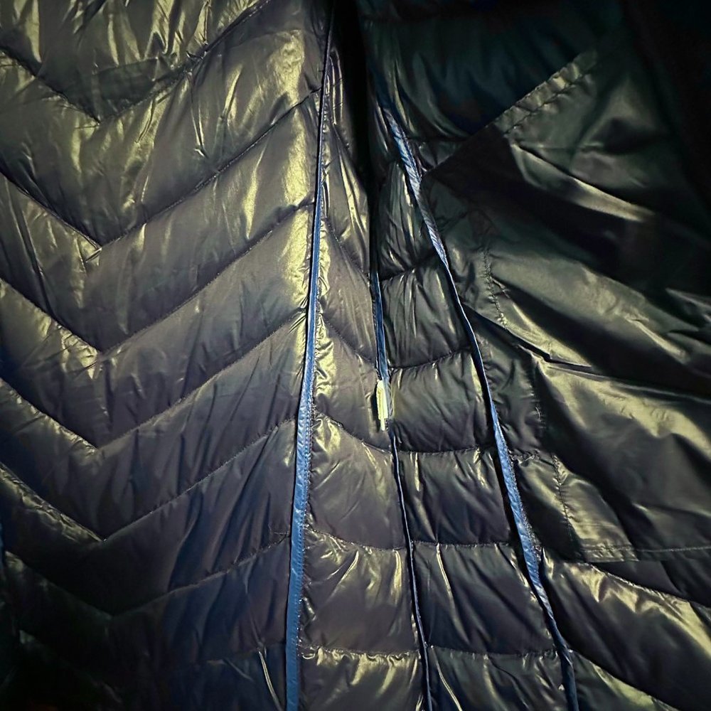 Calvin Klein Women Packable Down - Navy Feather Puff Jacket - Picture 10 of 13